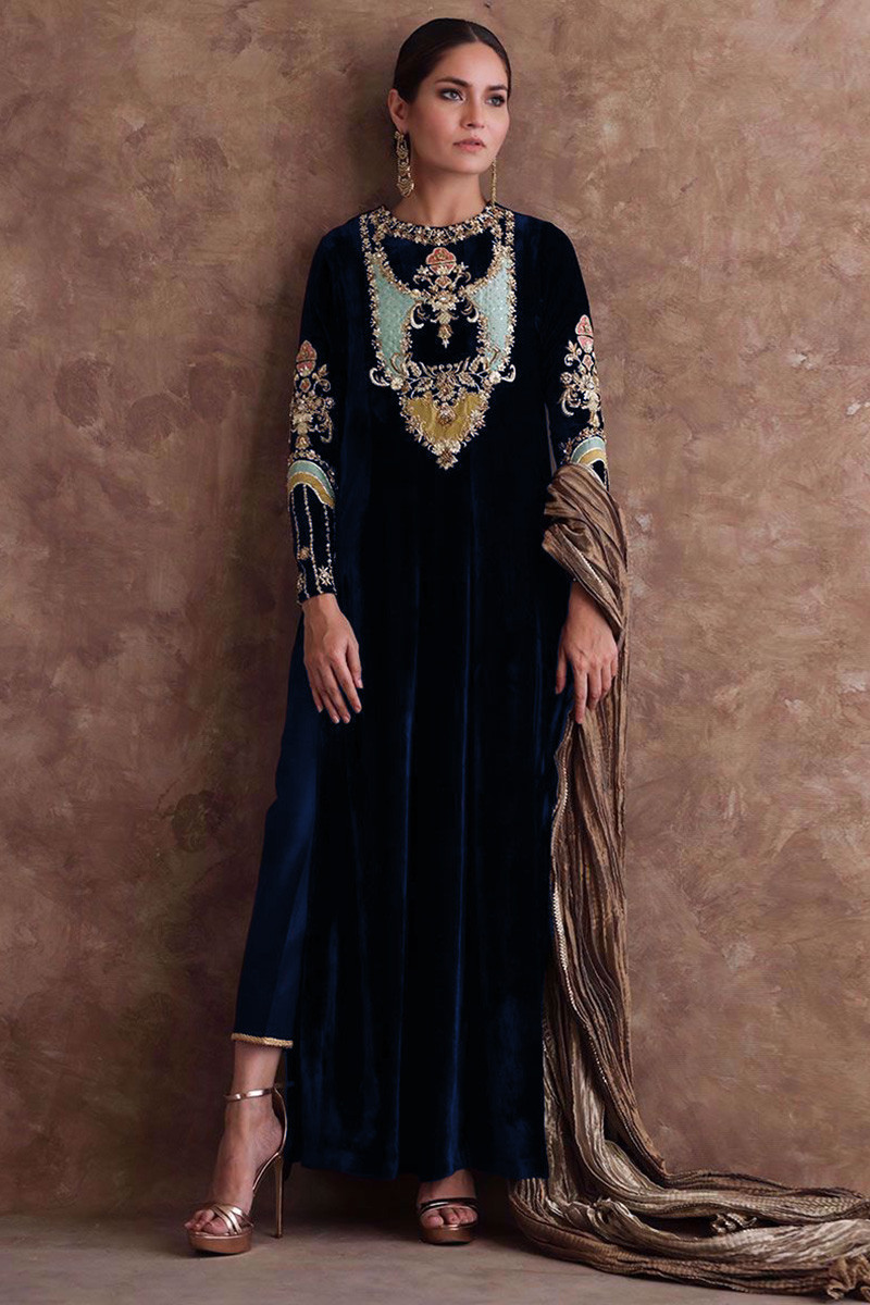Blue velvet on sale trouser suit ladies
