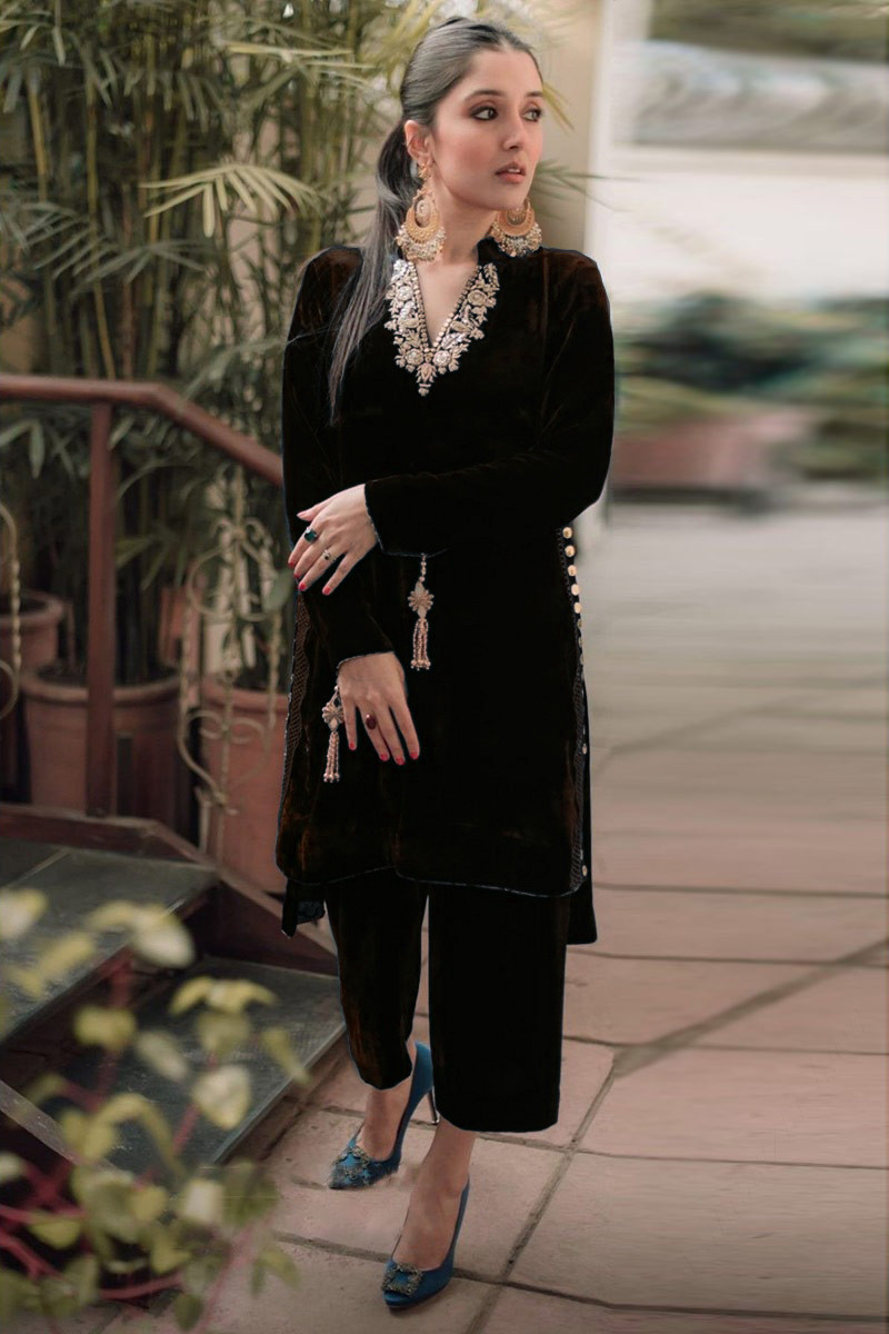 Great Deals Zari Embroidered Black Straight Pant Suit LSTV115199