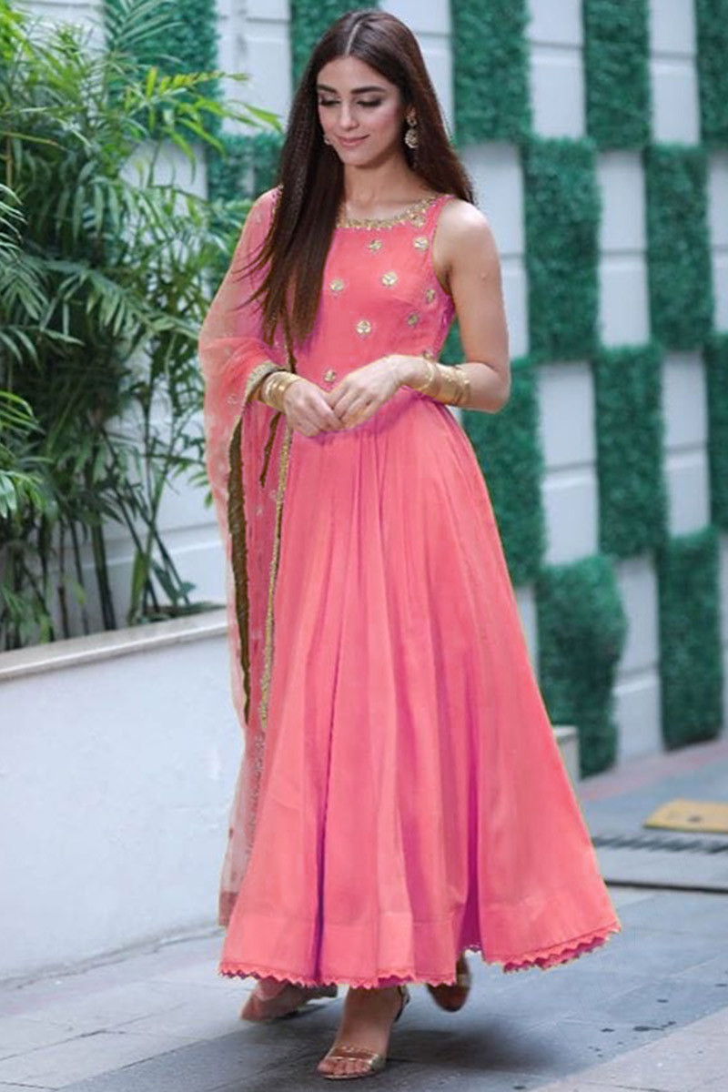 Maya ali best sale in pink dress