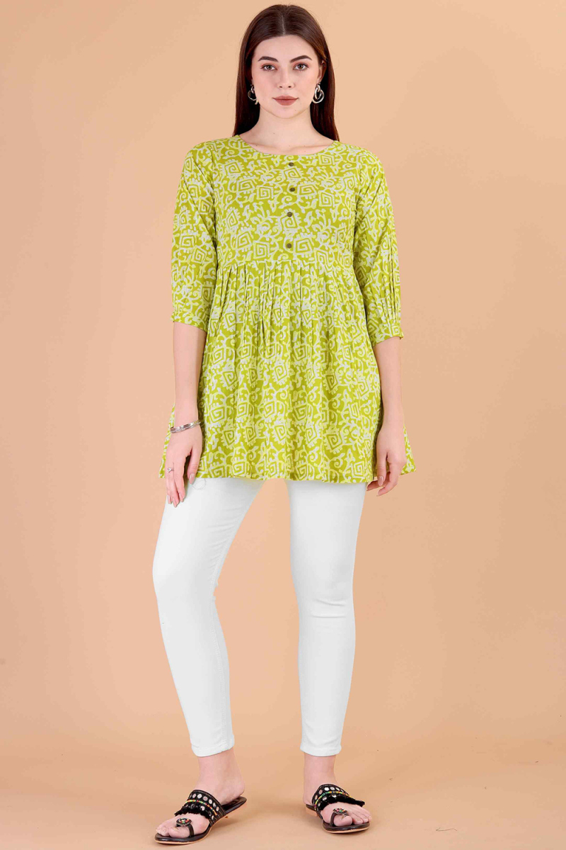 Pear Green Cotton Printed Short Casual Wear Kurti 