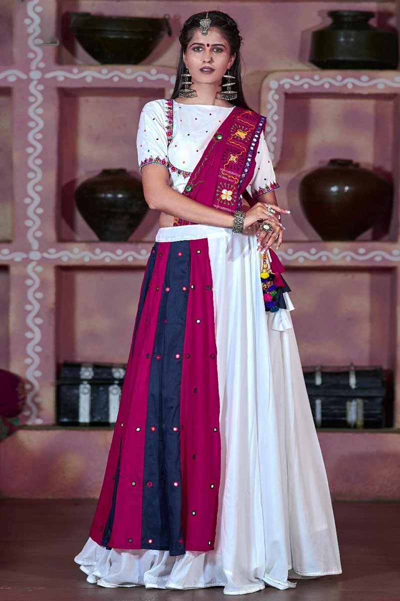 Embroidery Machine Ladies White And Purple Embroidered Lehenga Choli Set at  Rs 2199 in Surat
