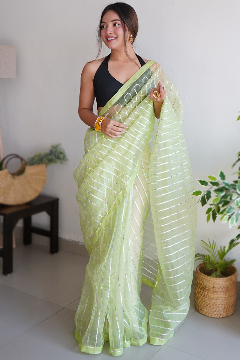 White & Green Banarasi Silk Saree With Zari Weaving Border | Saree, Green  saree, Silk sarees