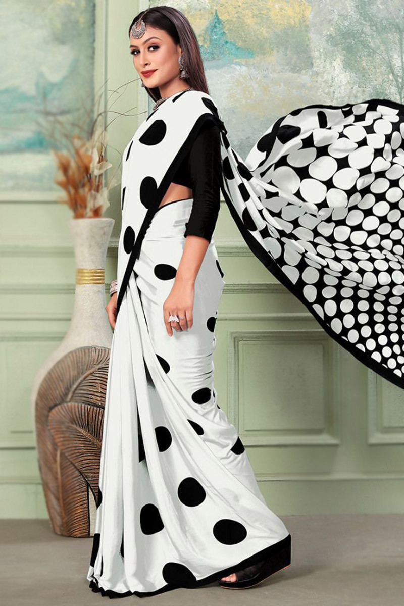 Buy Black Sarees for Women by Buta Buti Online | Ajio.com