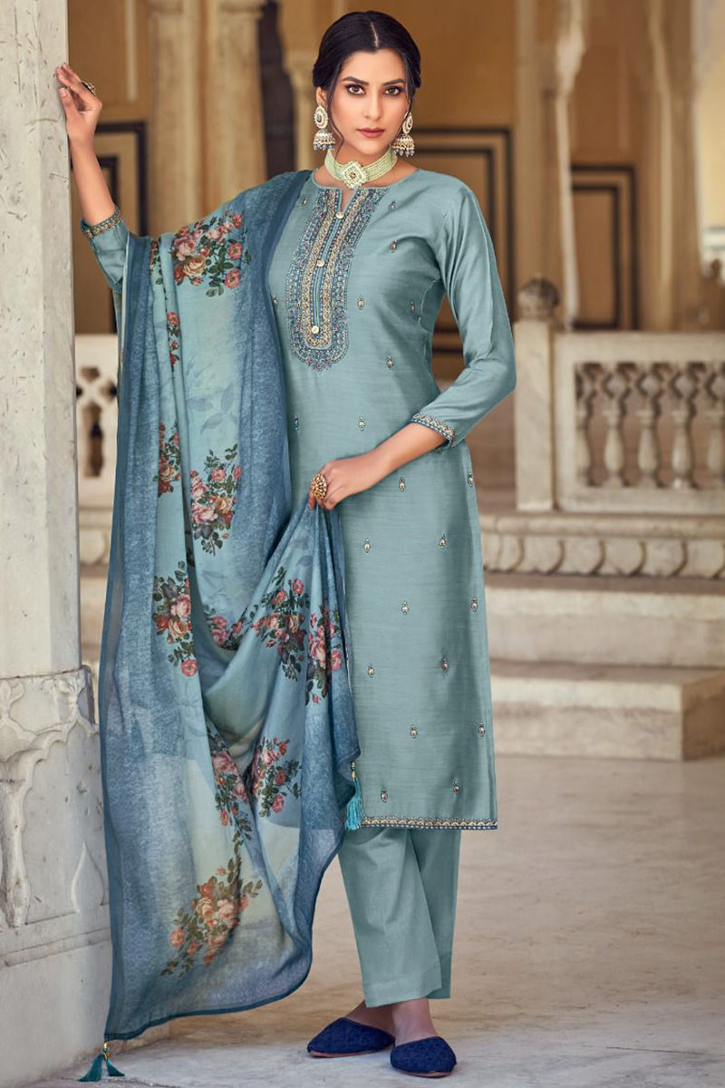 Blue Straight Cut Pant Suit With Embroidery