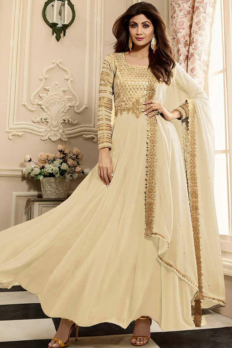 Embroidered Female Stylish Churidar Suit at Rs 2500/piece in Surat | ID:  19190469673