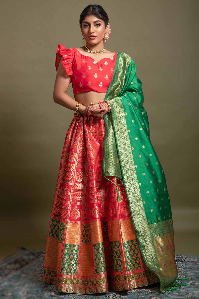 Buy Pretty Red Lehenga Choli for Women Ready to Wear, Banarasi Silkjacquard  With Weaving Zari Work Lehenga Choli for Women Sangeet Online in India -  Etsy