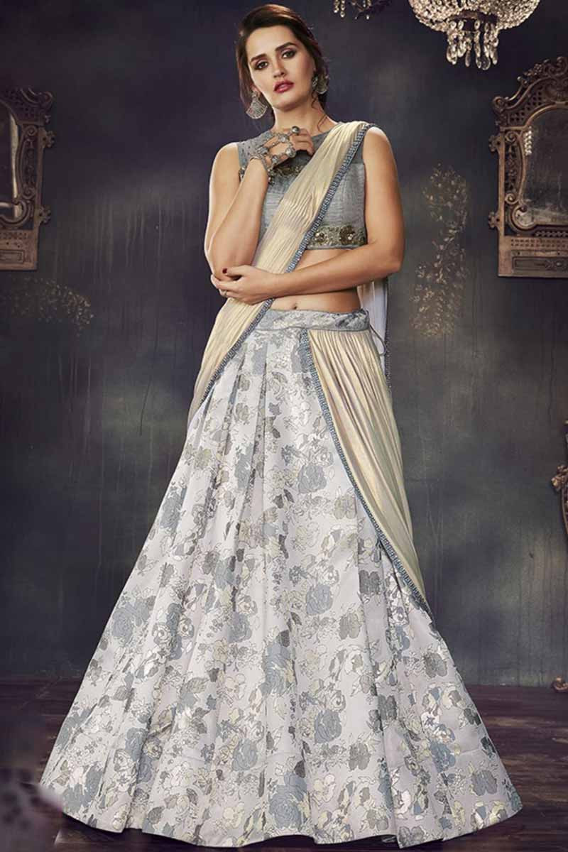 Bridal Lehenga Blouse Designs For Brides 2023 | Long gown design, Bridal lehenga  blouse design, Half saree