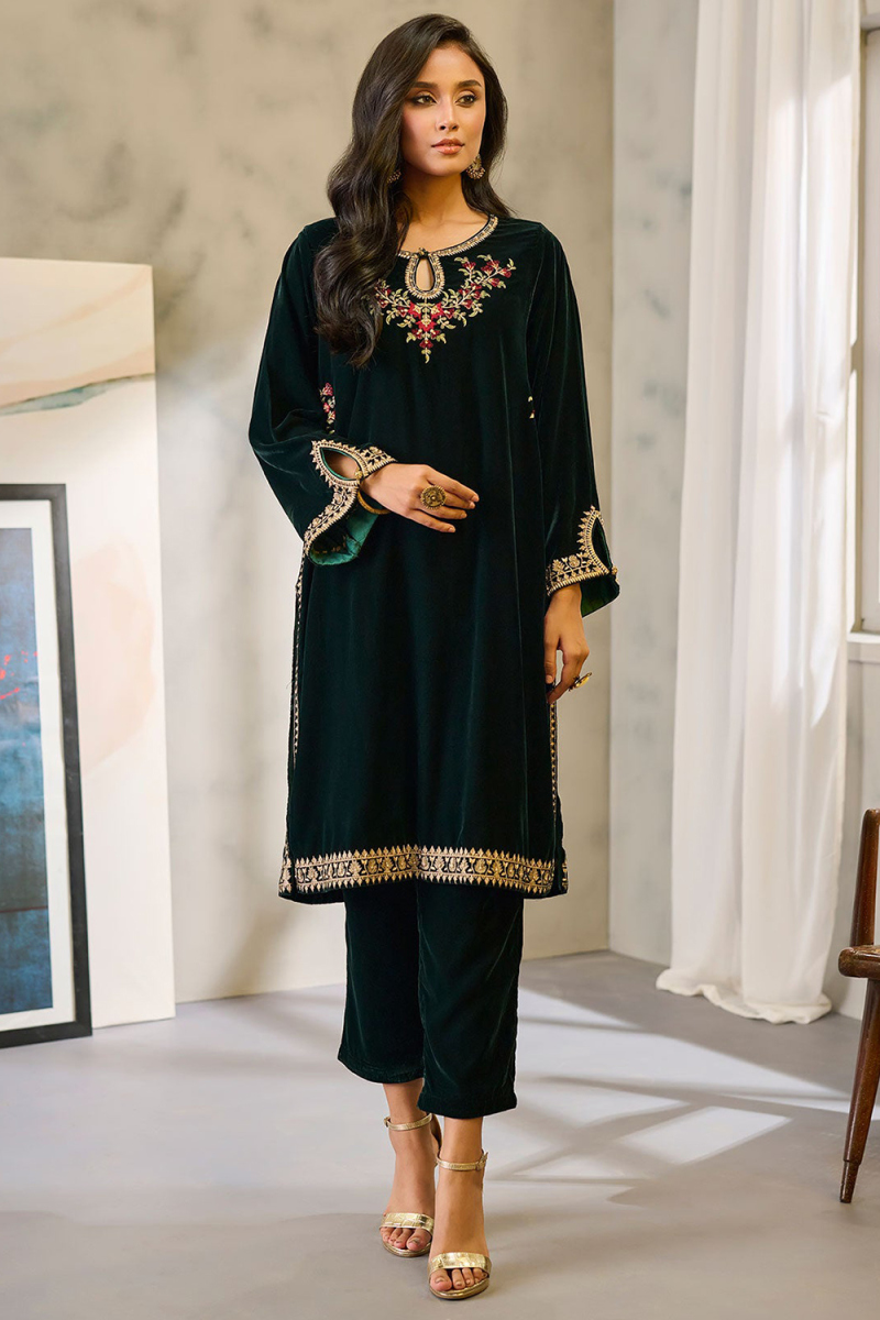Velvet Bottle Green Trouser Suit with Zari Work for Wedding