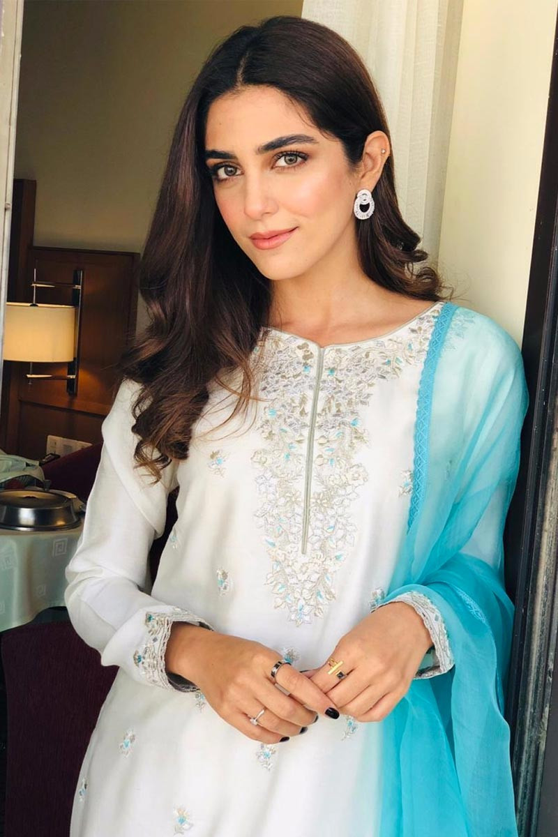 White pakistani hot sale dress images