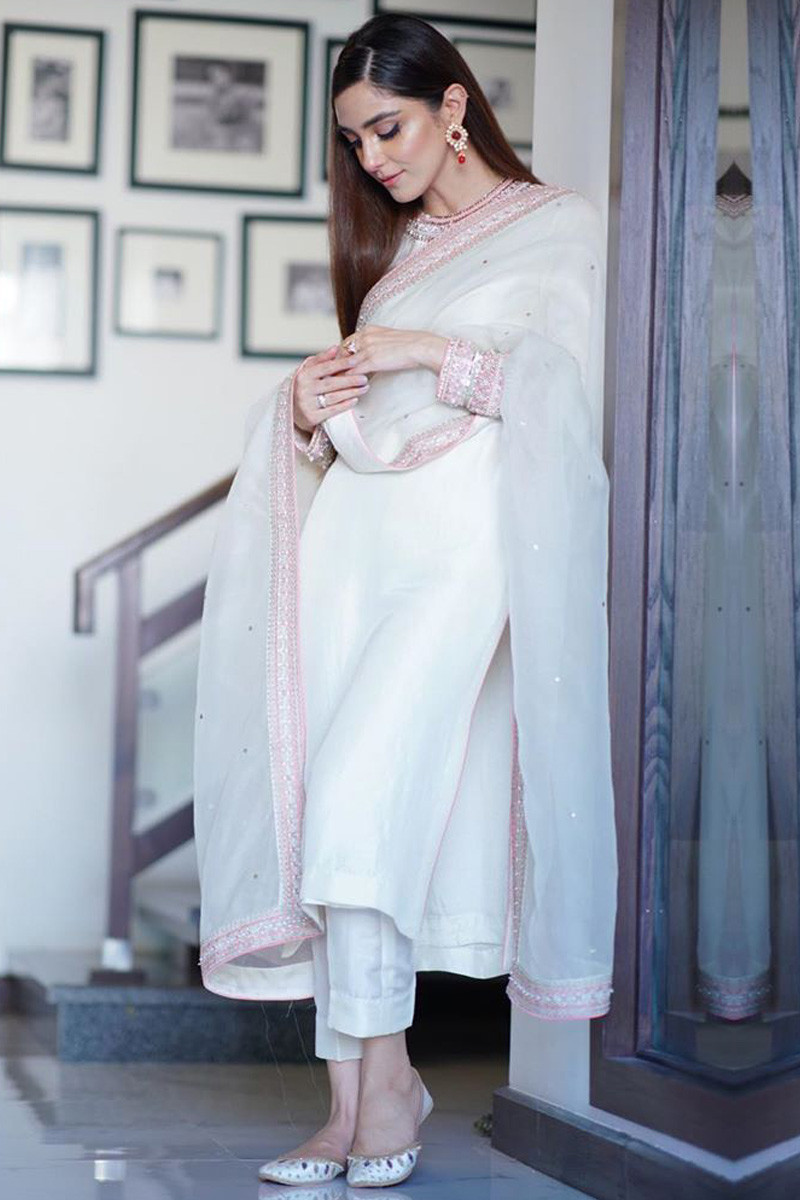 Designer Salwar kameez | Designer Punjab Suits | Pakistani Salwar Kameez |  Women trousers design, Womens pants design, Pants for women