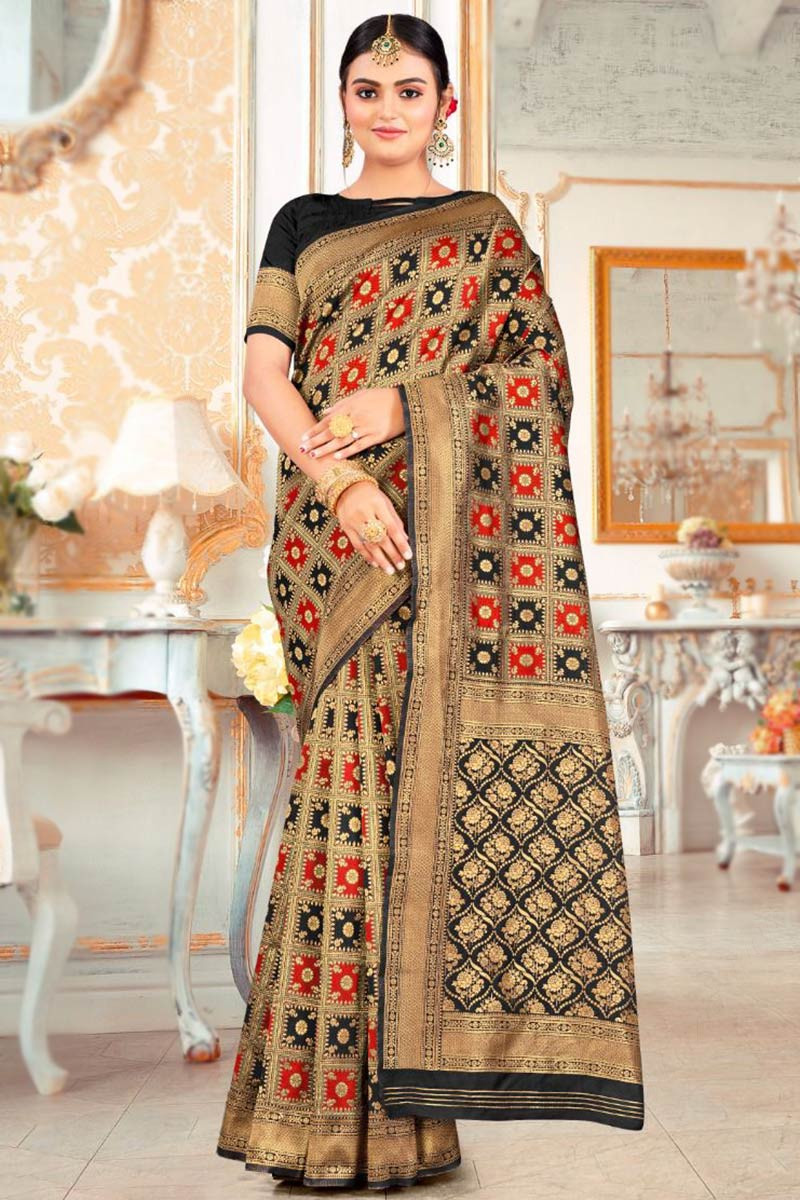 Sale Woven Zari Banarasi Silk Black Saree|SARV130482