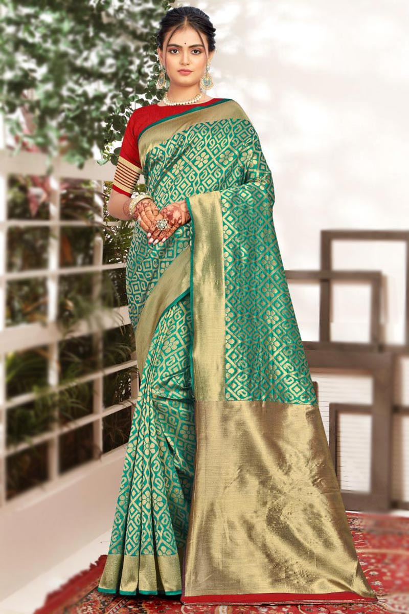 Banarasi silk Saree in Green colour 5011