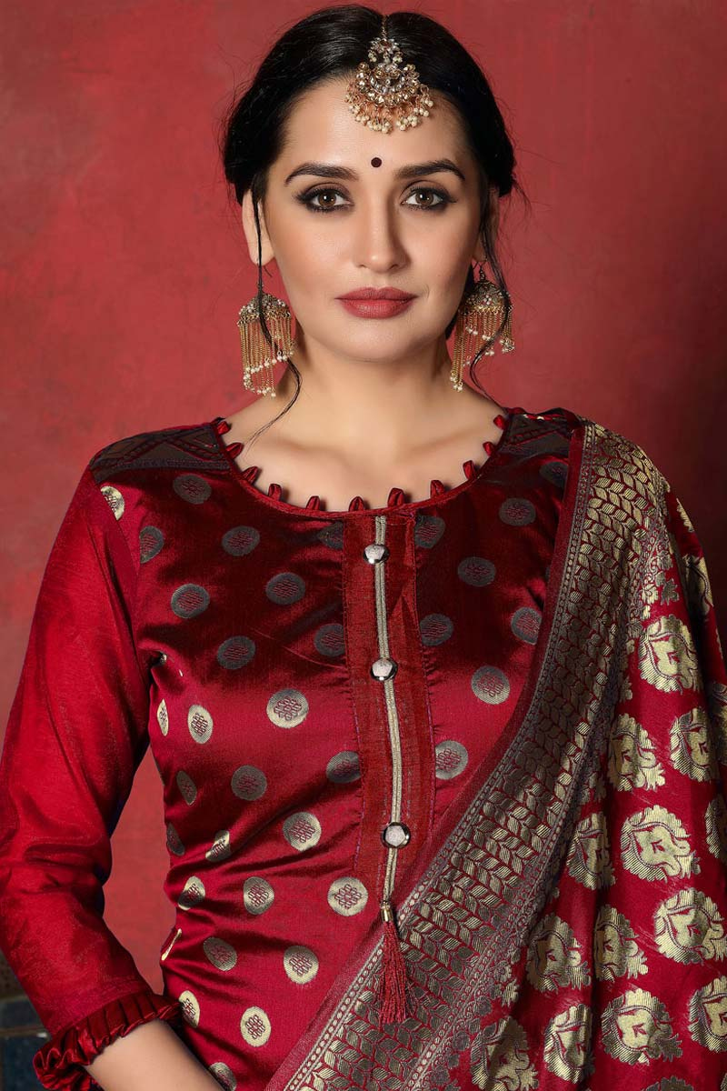 red churidar
