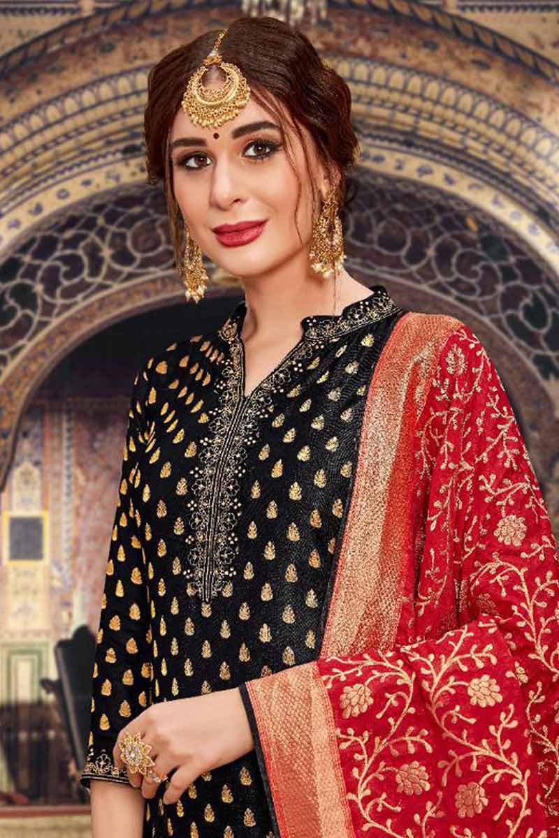 jacquard trouser suit