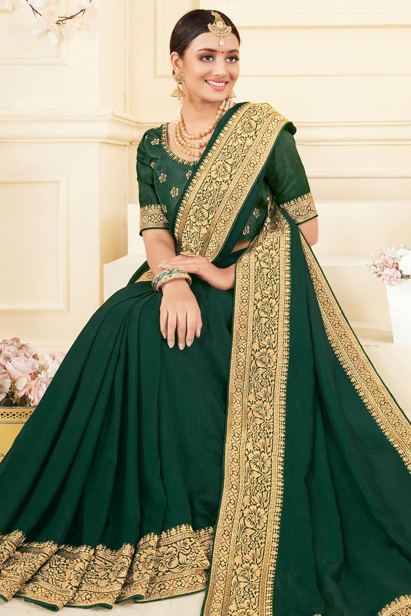 Mehar Bano Epitomizes the Essence of Traditional Charm In Stunning Green  Saree - Lens