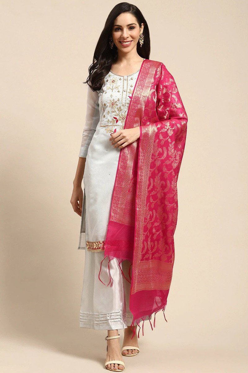 Buy Peach Chanderi Cutwork Embroidered Kurta With Palazzo & Dupatta And  Inner by Designer RITU KUMAR Online at Ogaan.com