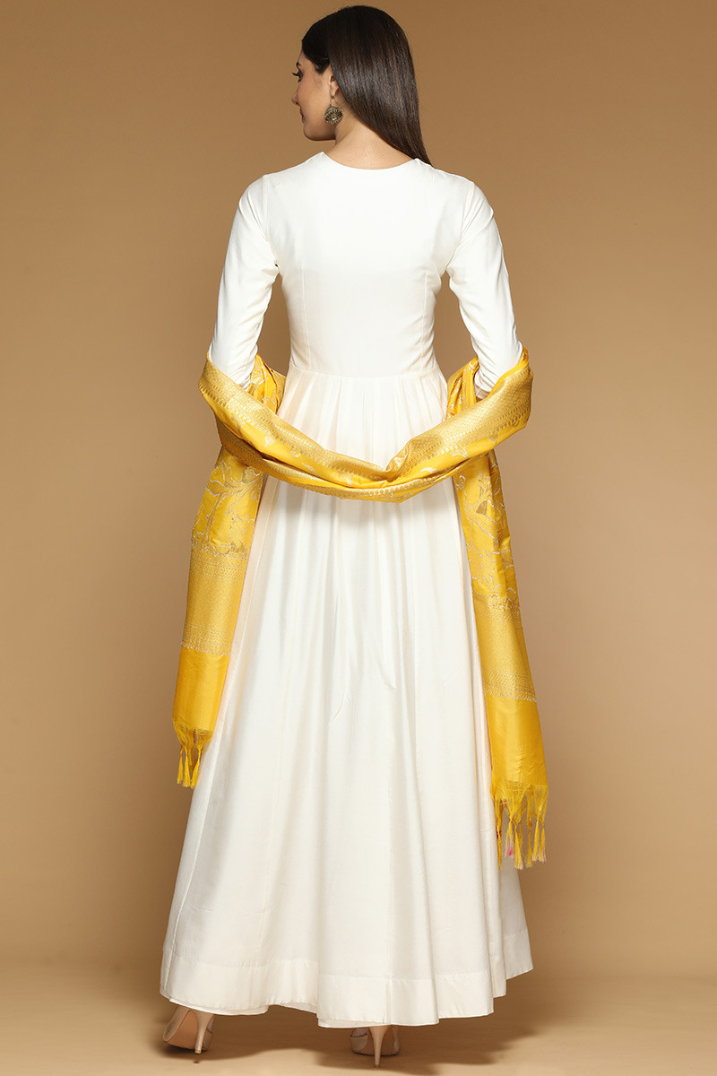 white colour churidar online