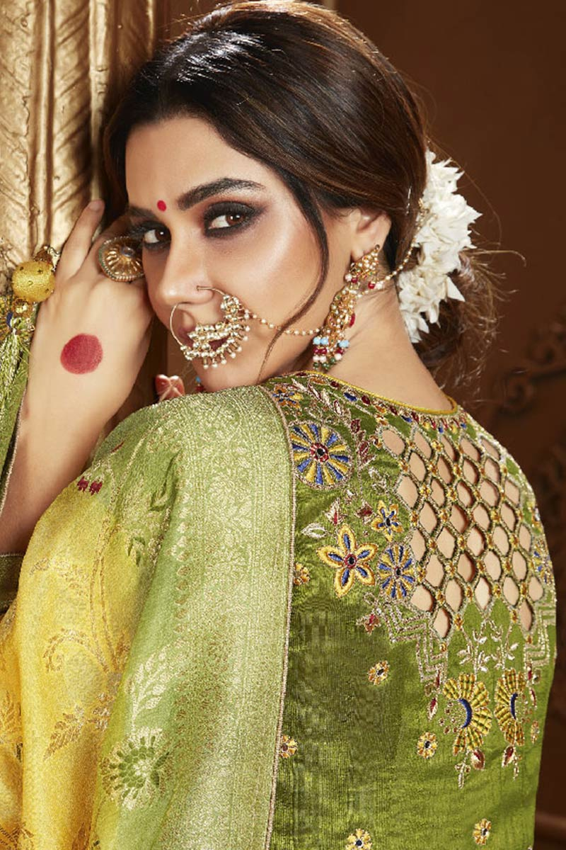 dulhan yellow saree