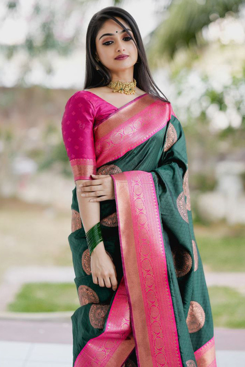 Aggregate more than 145 bottle green with pink saree - vietkidsiq.edu.vn