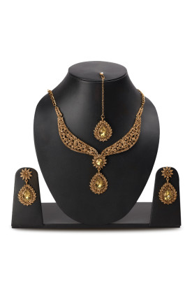 Buy Gold Rajasthani Necklace Sets Online for Women in UK