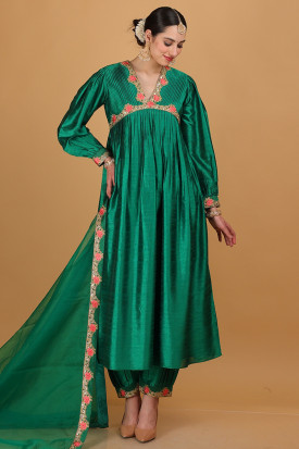 Green Pakistani Wedding Clothing: Buy Green Pakistani Wedding