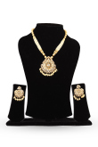 Beaded Pendant Necklace Set with Kundan & Pearl Drops