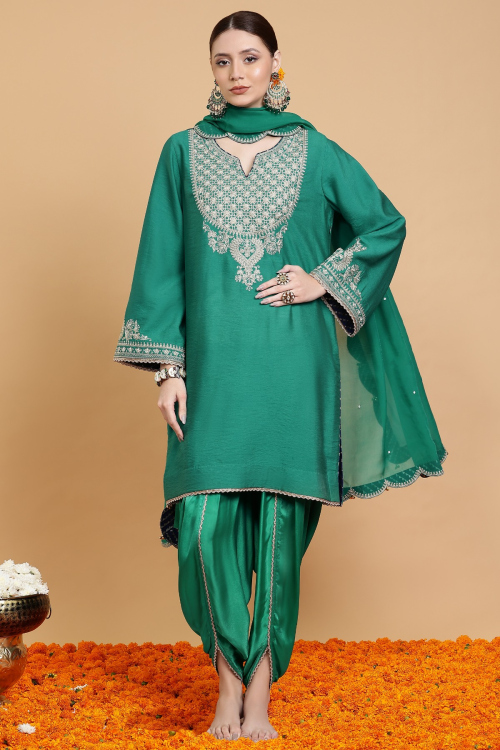 GUSTAKHIYAN – Forest Noor Luxe Embroidered Kurta Set
