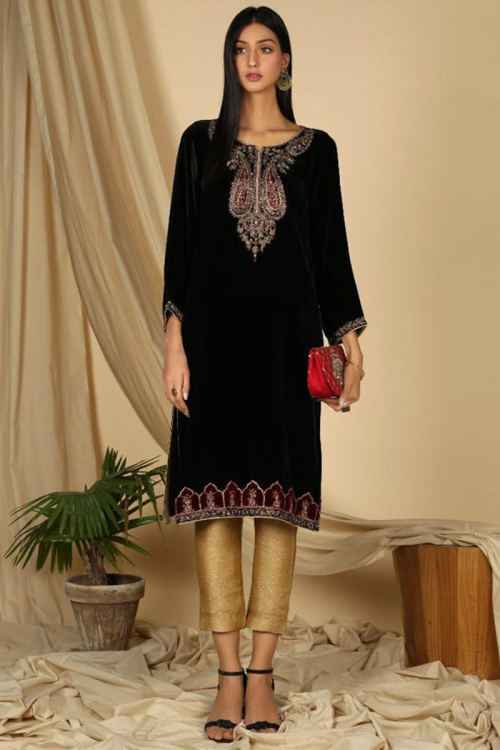 Trouser Suit in Black Velvet for Party Wear with Zari embroidery