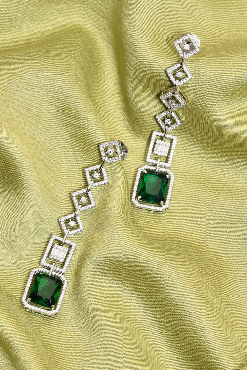 Emerald Glamorous Blossom Diamond Earrings