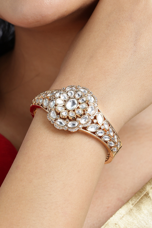 Gold Traditional Bracelets For Festival 