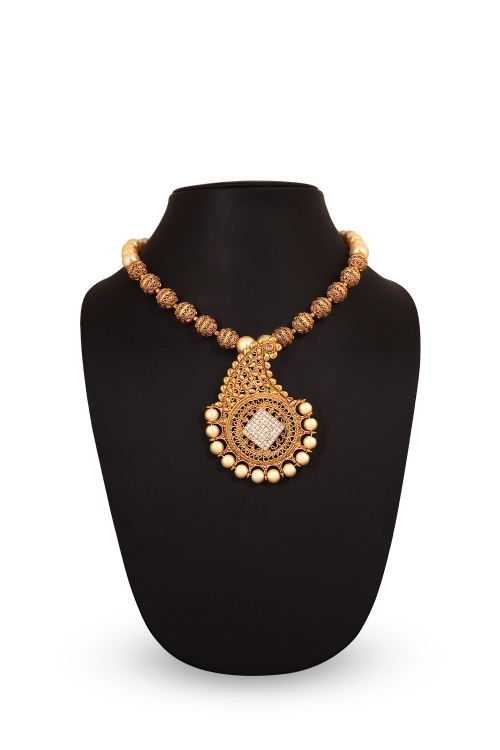 Gold Stone Pendant Set for Festival 