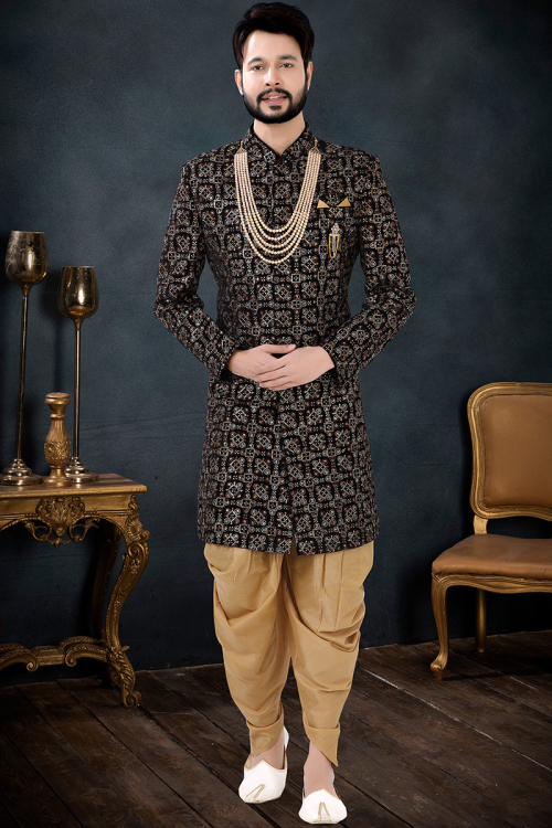 Thread Embroidered Velvet Black Men Sherwani