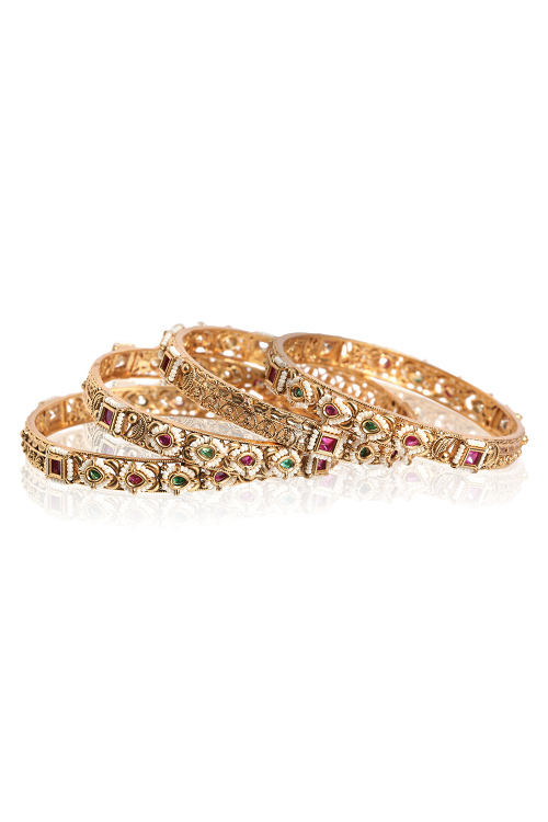 Traditional Heritage Bangle Featuring Stone Gold Detail