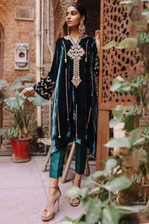 Buy online Velvet Winter Kurtis from Kurta Kurtis for Women by Gupta  Fashion for ₹799 at 11% off | 2023 Limeroad.com