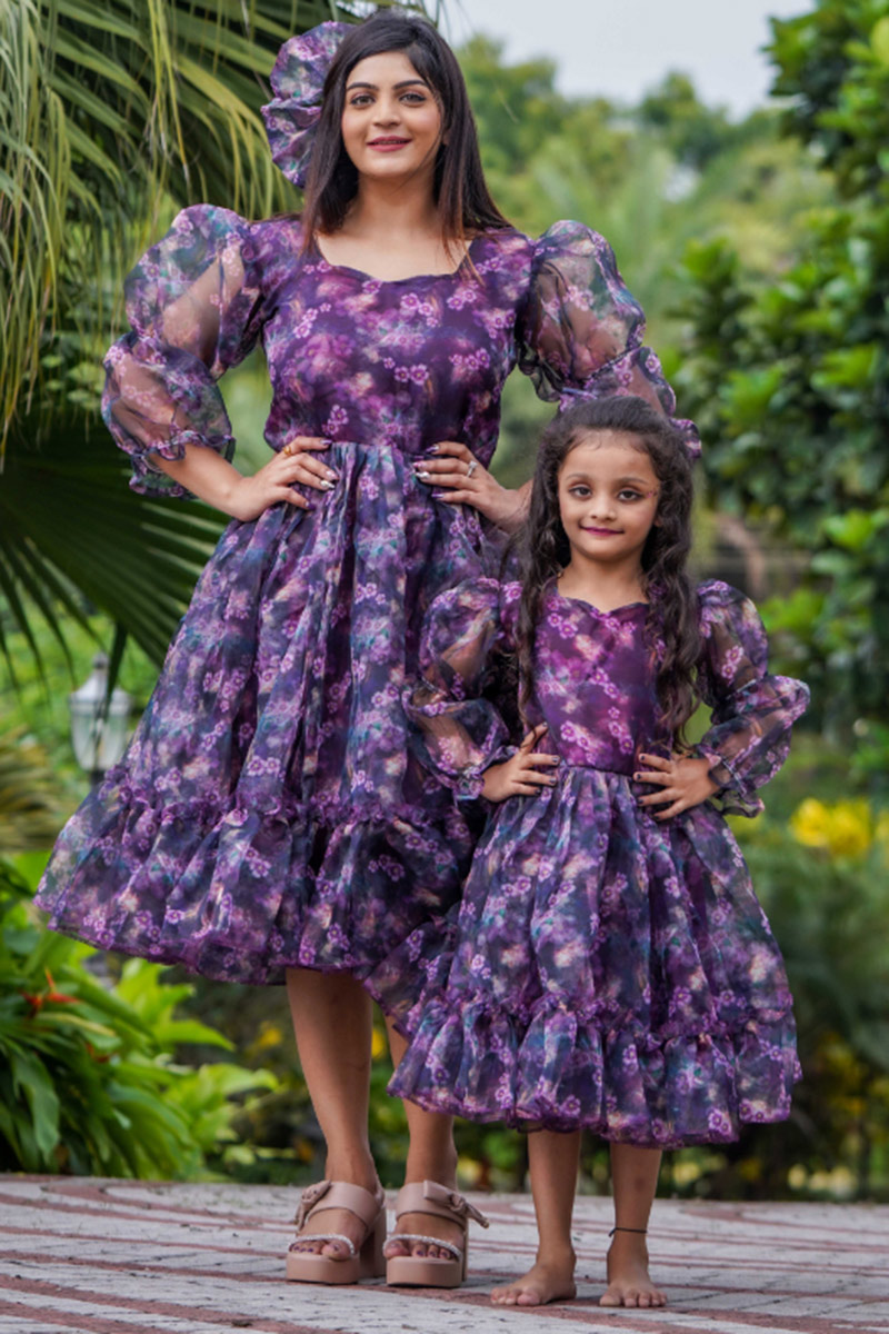 Mother daughter same dress design best sale