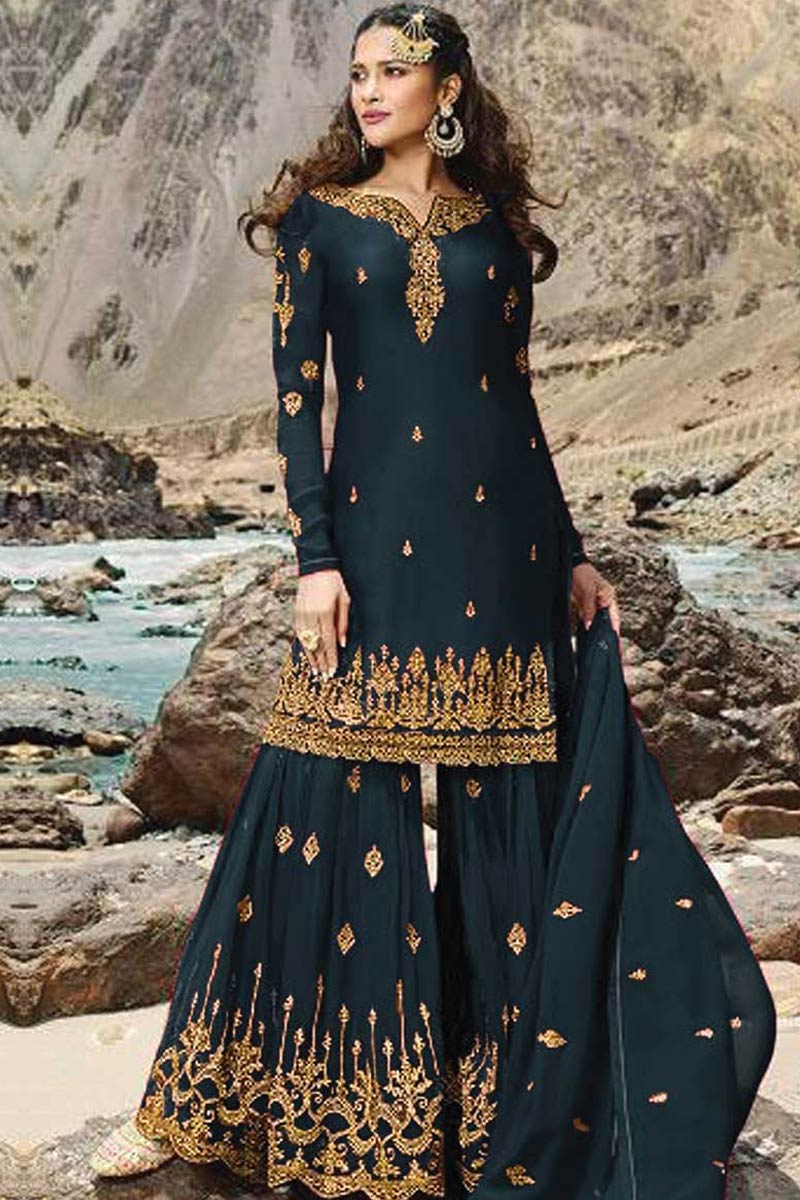 Pin by Luminous on Party wear | Pakistani women dresses, Pakistani fancy  dresses, Beautiful pakistani dresses