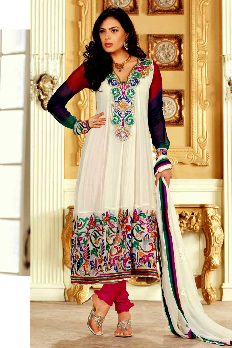 Shop off white Georgette Churidar Suit with Chiffon Dupatta Online