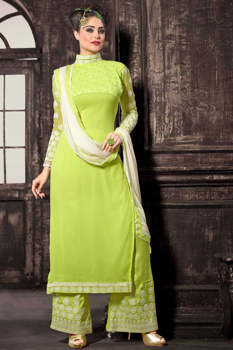 Parrort Green Georgette Trouser Suit With Chiffon Dupatta Three Quarter Sleeve Suit Andaaz 0404