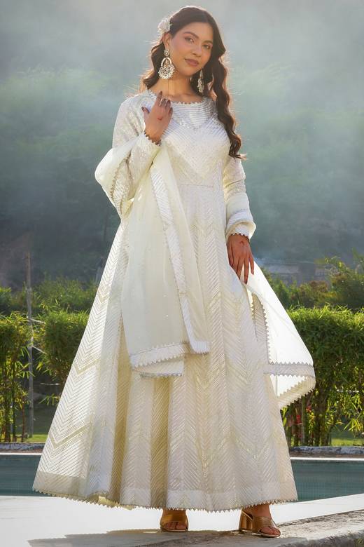indian dress COTTON HTHRANG Partywear Long Gown for Women Rayon Ruffle Red Maxi Boho Ethnic : Clothing, Shoes & Jewelry Expertly crafted from luxurious banarasi silk Indian Wedding Dress Guide: Tradition