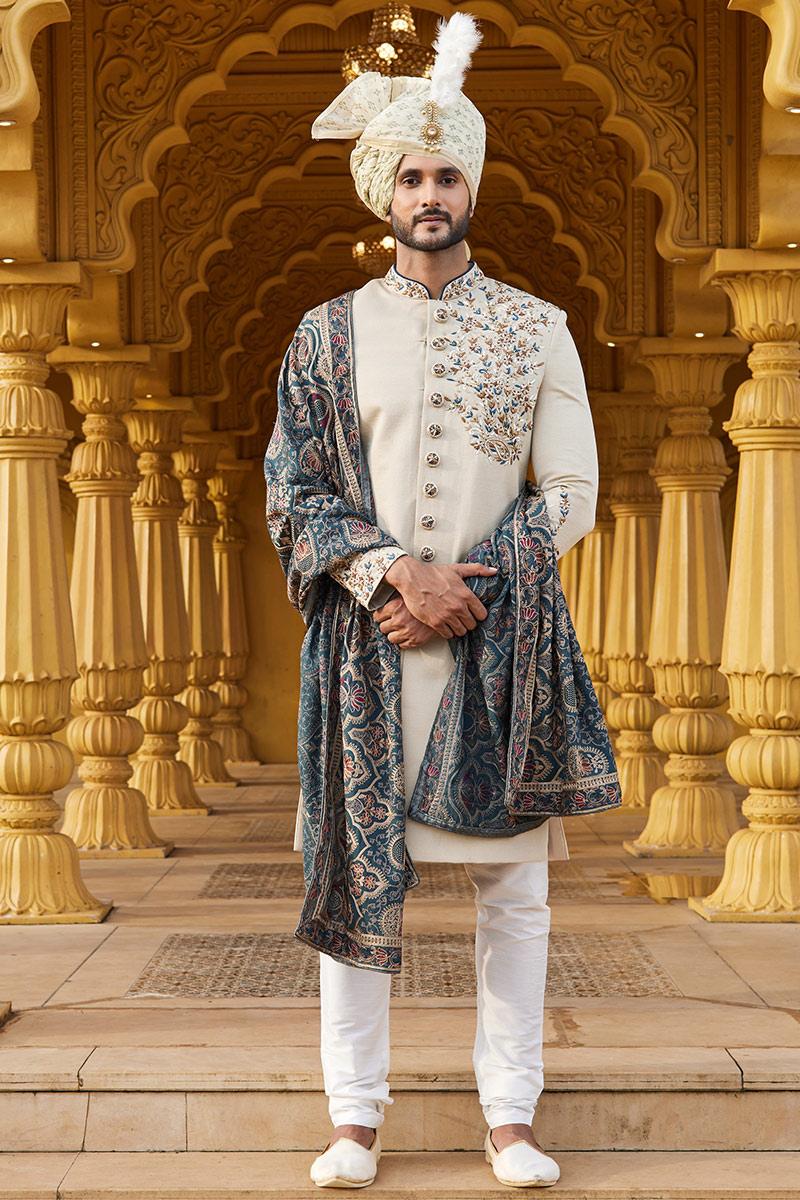 Sherwani for men | Designer Sherwani for Wedding | Indian outlets and Pakistani Sherwani for groom | Embroidered Sherwani |