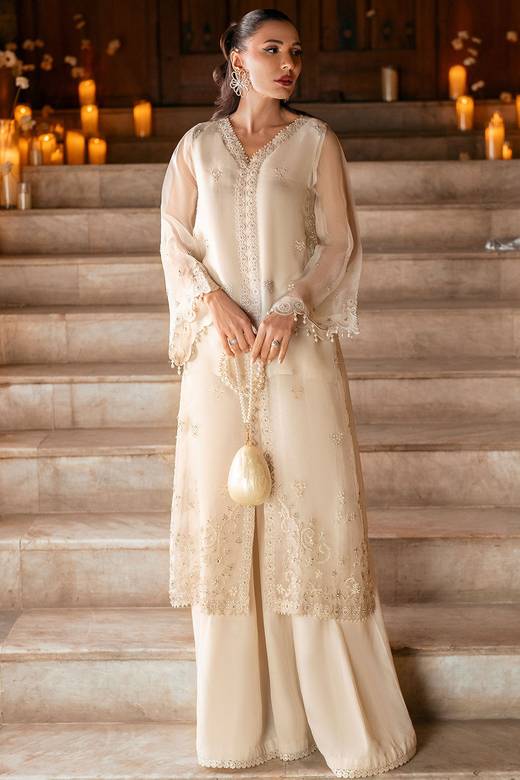 muslim wedding dresses Lace Sequined With Hijab TANYA BRIDAL This handcrafted hijab wedding dress is a luxurious blend of elegance and modesty Muslim Bridal Looks - The