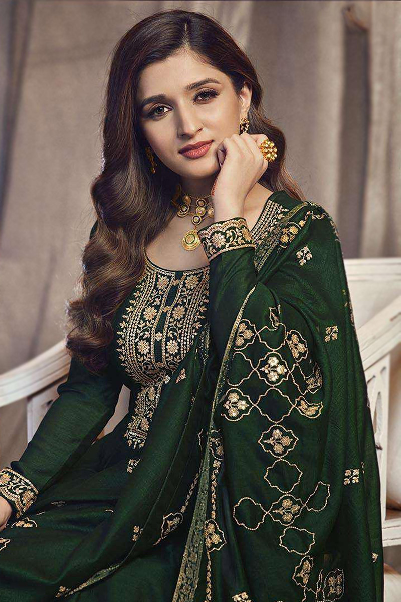 Pakistani Wedding Wear Dark Green Embroidered Silk Anarkali Suit LSTV124417 Pakistani Wedding Wear Dark Green Embroidered Silk Anarkali Suit LSTV124417