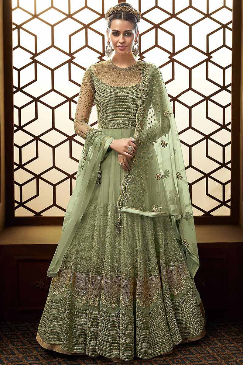 What colour goes with pistachio green dress | Dresses Images 2022 | Page 2