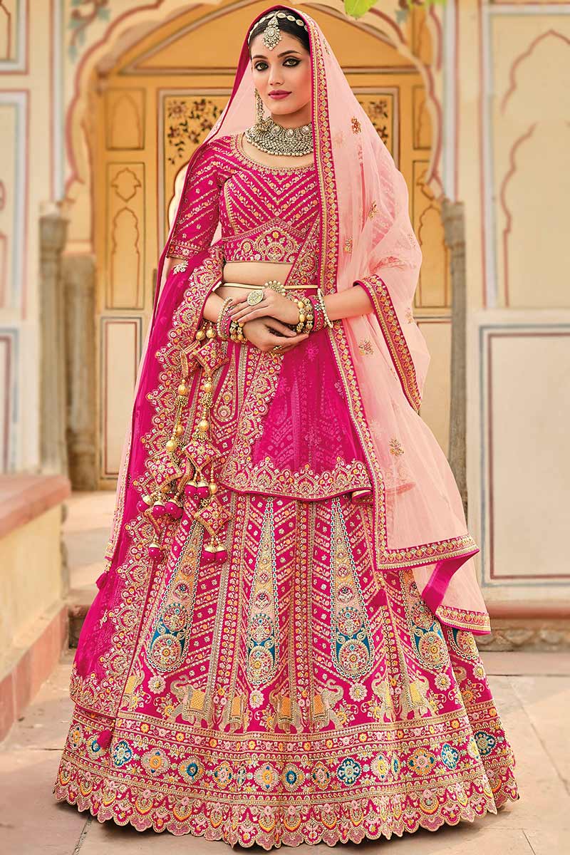 Buy Red embroidered organza lehenga set by Anushree Reddy at Aashni and Co