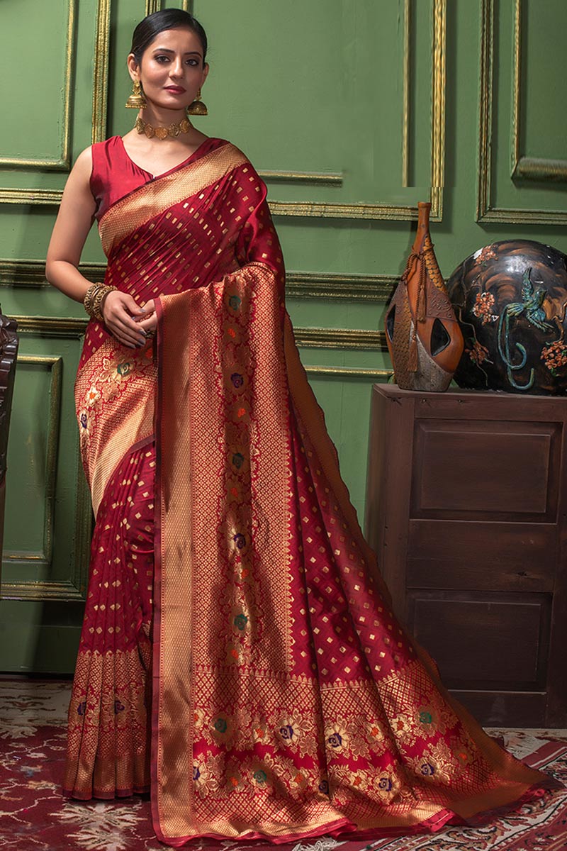 Where To Get The Quintessential Red Banarasi Bridal Saree | WedMeGood