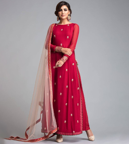 Convert old sari into anarkali dress ideas/recycle old sarees into long  dress ideas #saree #dress #rec… | Long gown design, Anarkali dress pattern,  Frocks and gowns